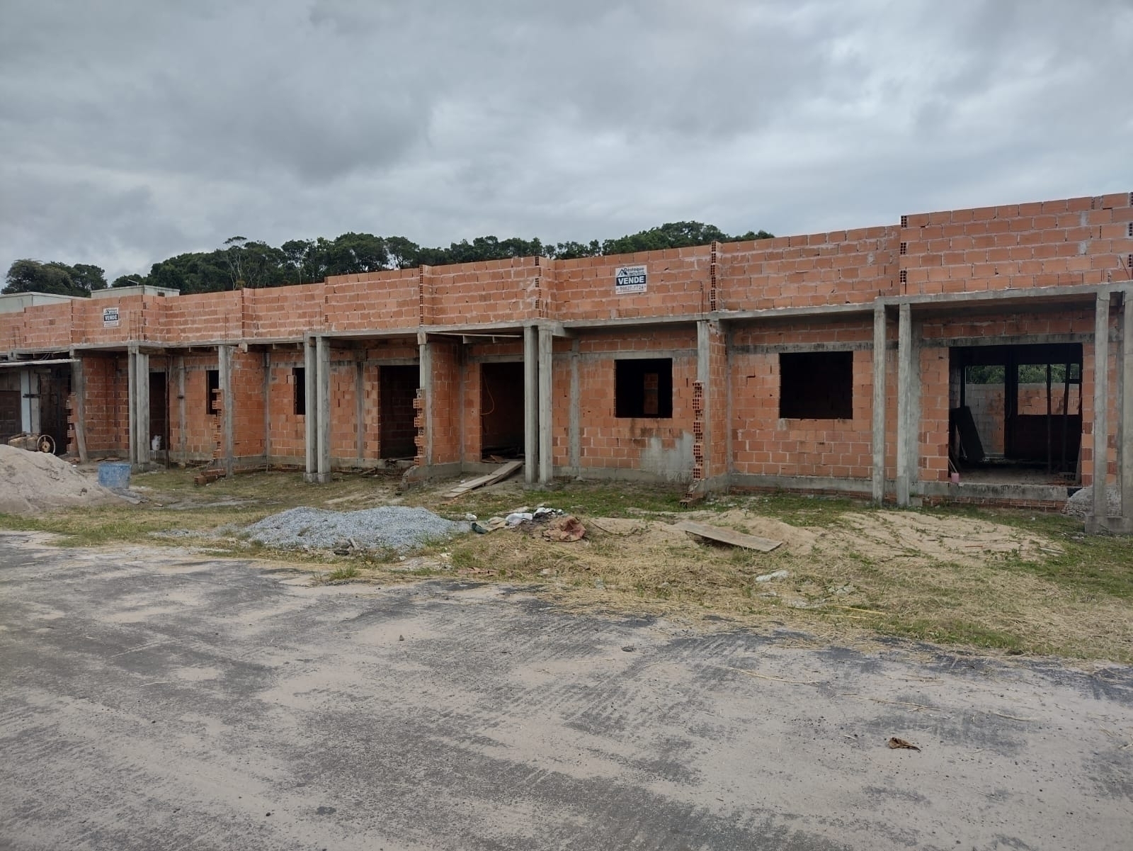 MATINHOS | Casas | Matinhos - Casas novas averbadas (FINANCIE).