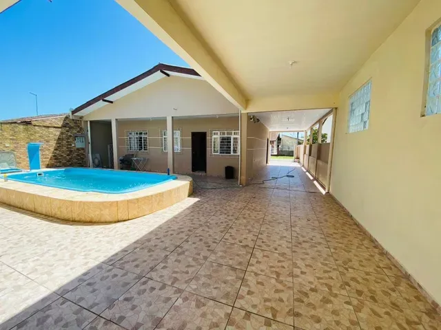 MATINHOS | Casas | Matinhos - Sobrado com piscina próx. ao mar.