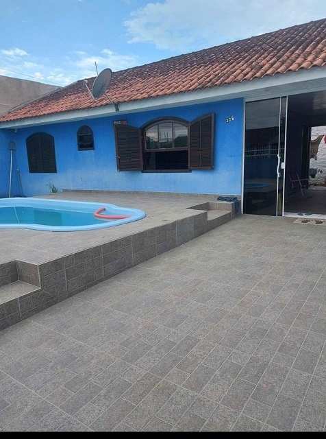 MATINHOS | Casas | Matinhos - Casa com piscina, próx ao mar!!!